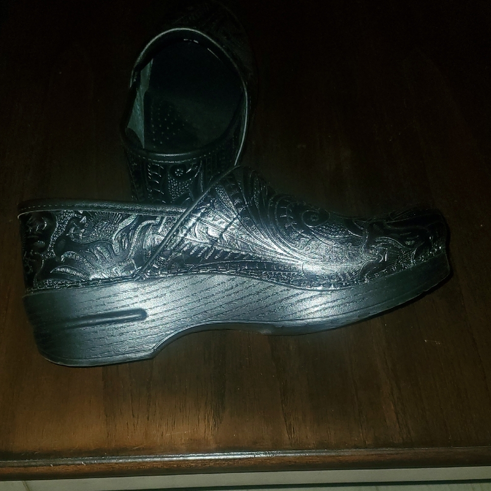 Dansko Black Embossed Leaf Pattern Clogs - image 8